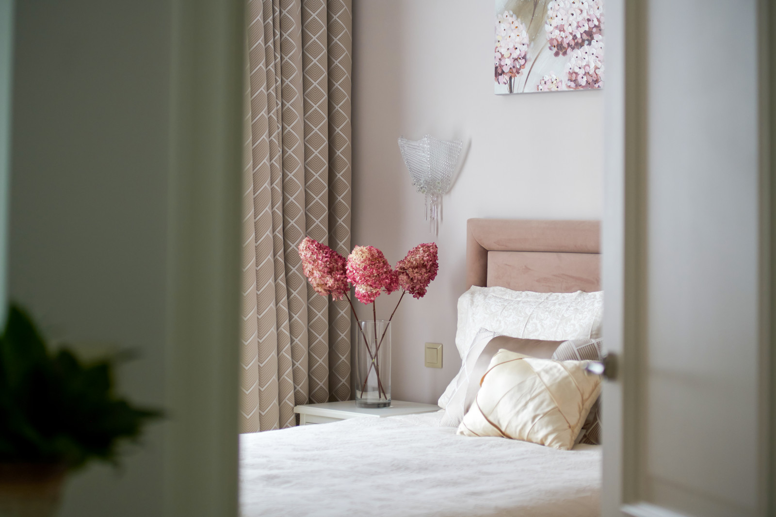 Квартира - "зефирка" для супружеской пары