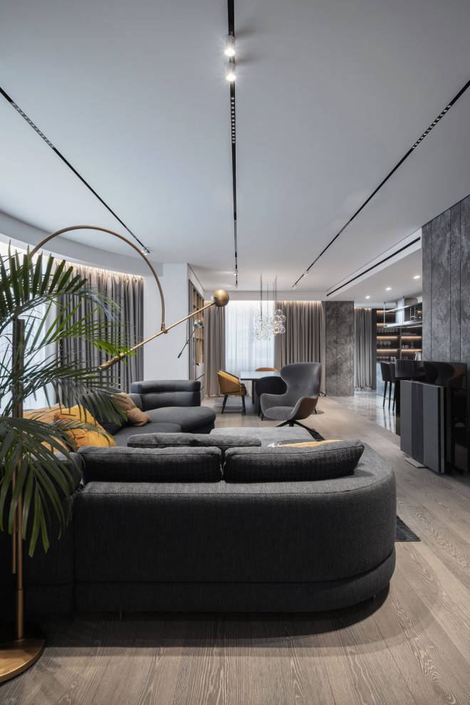 Triumph: eclectic style of stones & metals