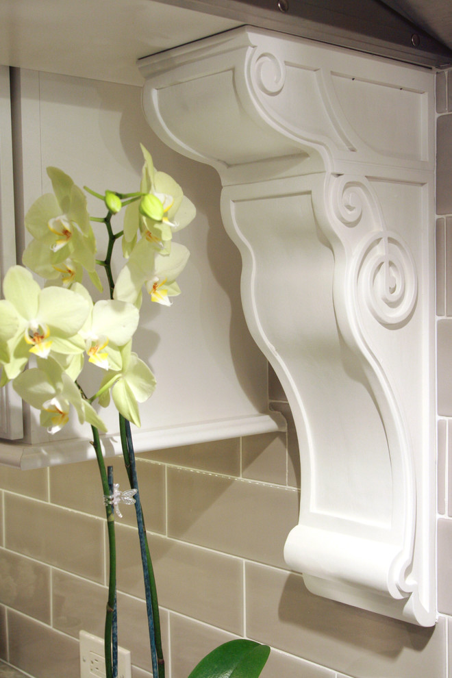 Home design - transitional home design idea in Cincinnati
