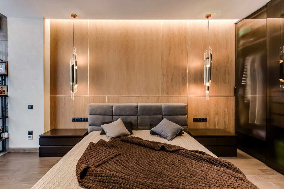 Фото реализации проекта "Квартира в доме с часами"