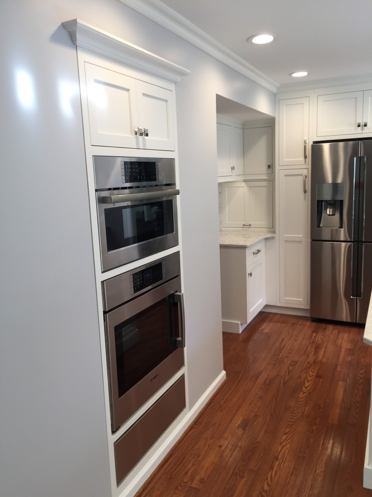 White Kitchen with Full-height backsplash