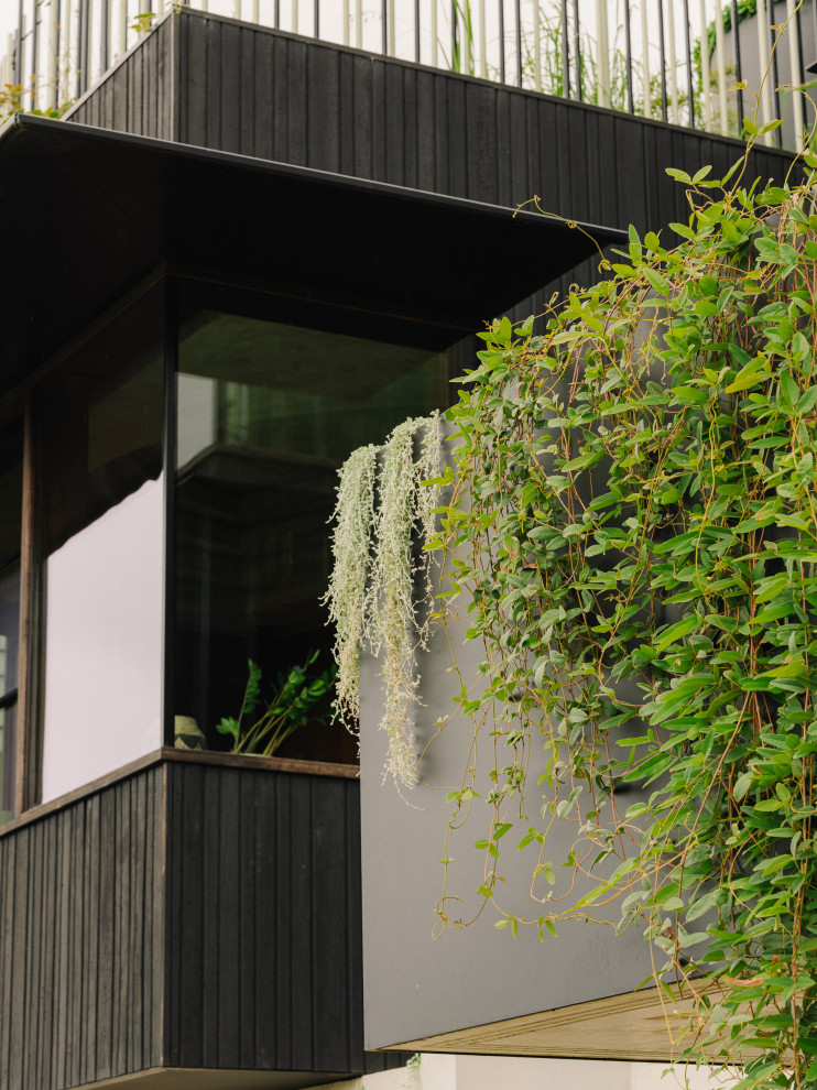 Inspiration for a contemporary exterior in Sydney.