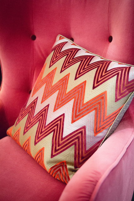 GRAND DESIGNS LIVE 2016 eclectic-living-room