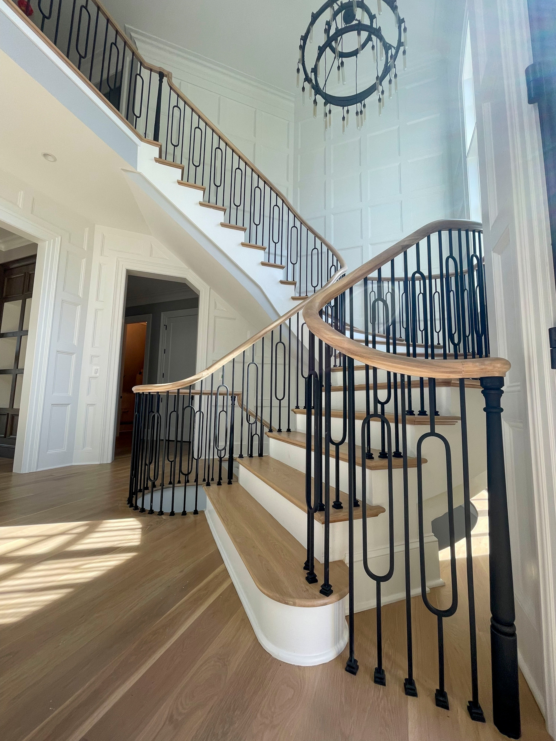 95_Remarkable and elegant floating elliptical staircase, McLean, VA 22101