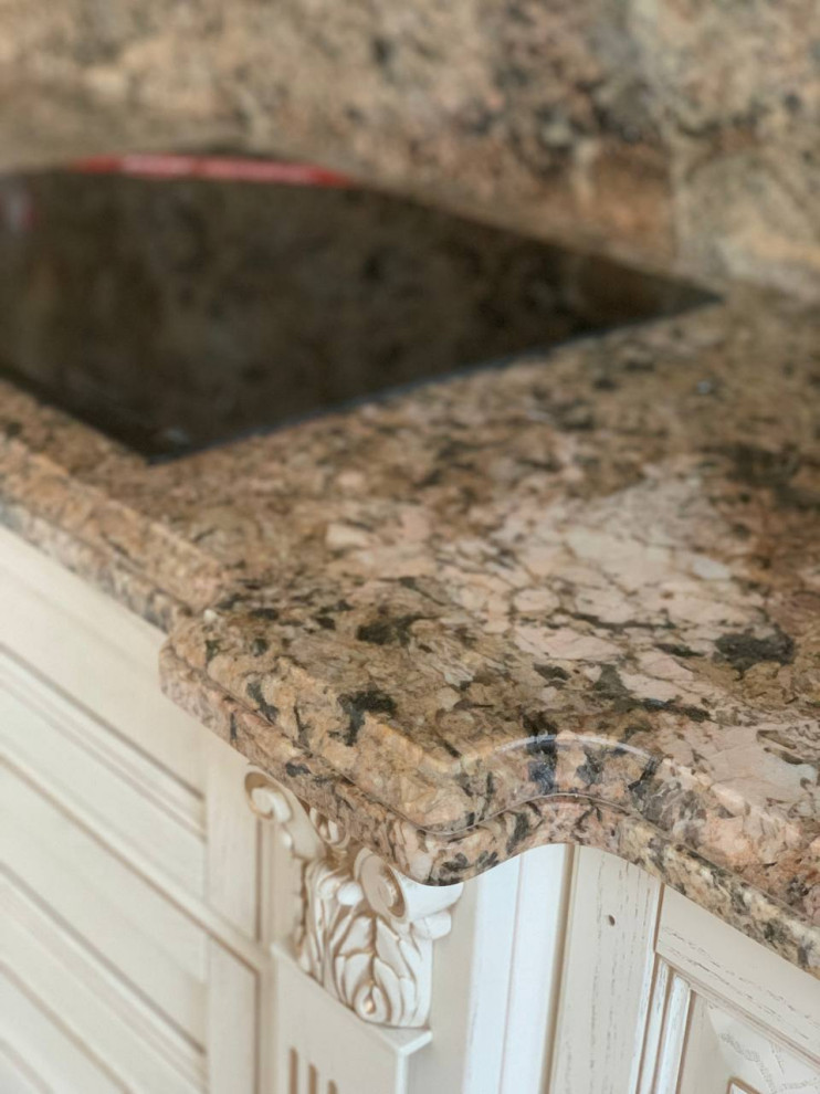 Столешница и фартук из гранита