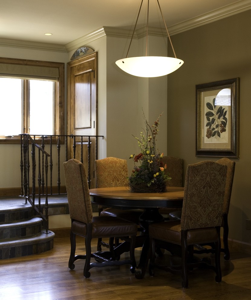 Dining room - transitional dining room idea