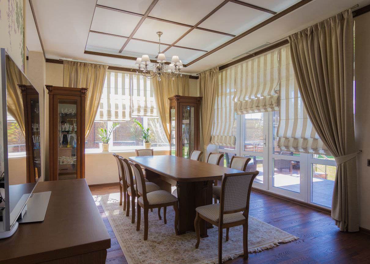 Интерьер столовой комнаты