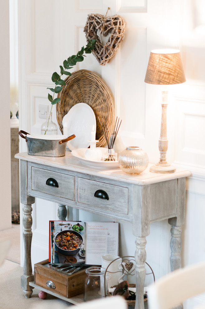 This is an example of a scandi living room in Oxfordshire.