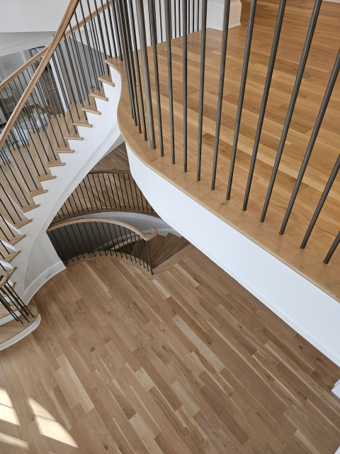 Project #116 | Elegant Curved Staircase klassisch-modern-treppen