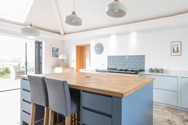 Handleless Kitchen modern-kitchen