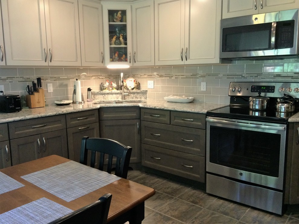 Example of a transitional kitchen design in Boston