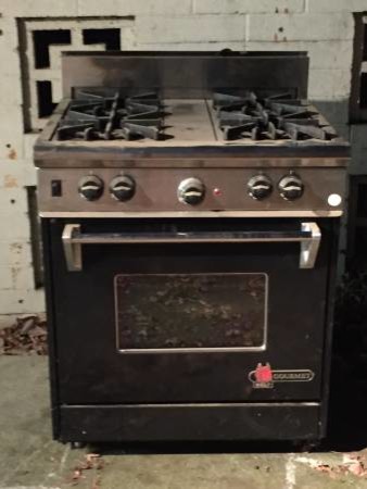 Old Wolf range oven - came with 1910 house we just bought. What's