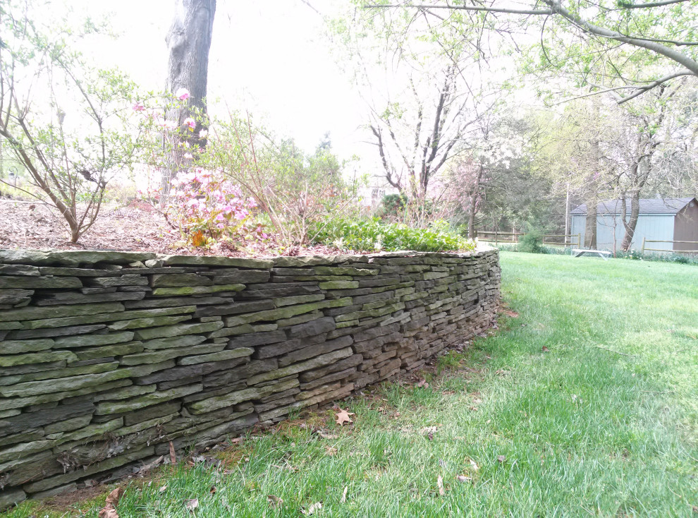 Natural Stone wall