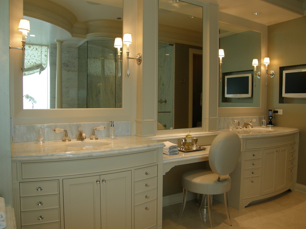 Inspiration for a bathroom remodel in Chicago