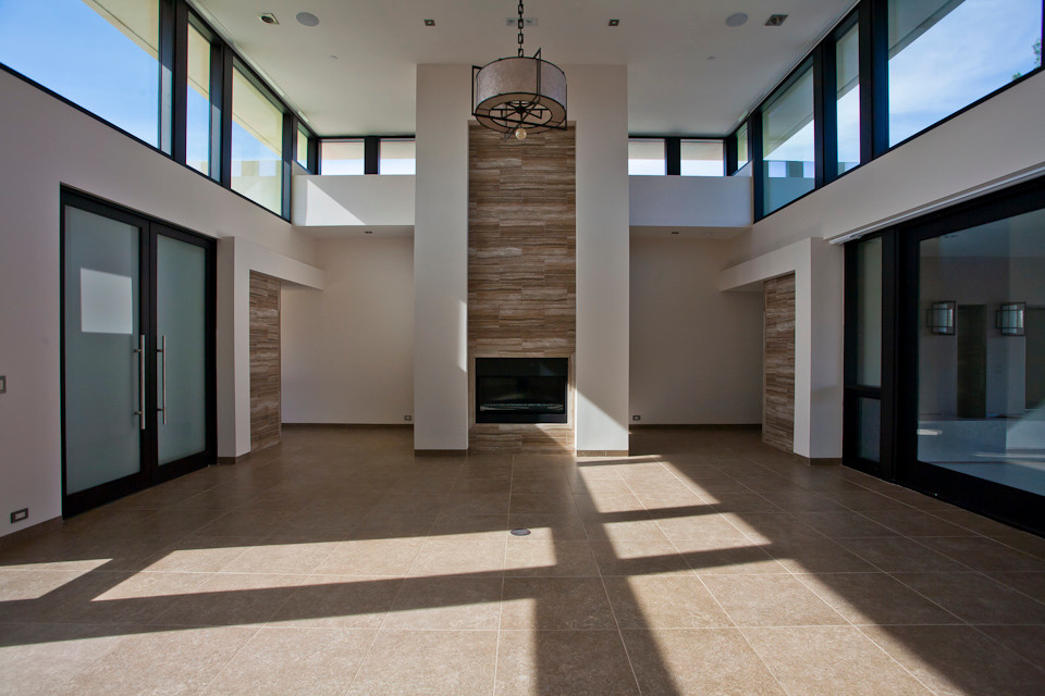 River Nine Drive Residence