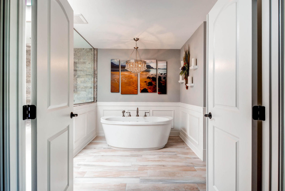 Arcadia Bathroom With Freestanding Tub