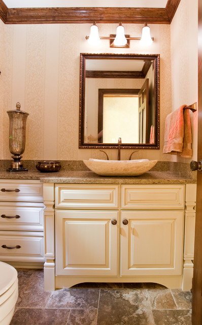 Preston Trail Interior Remodel klassisk-badrum