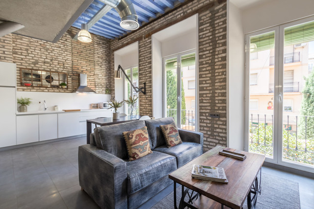 Loft en Granada industriell-vardagsrum