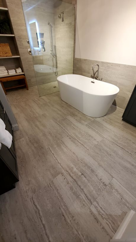 Bathroom - transitional bathroom idea
