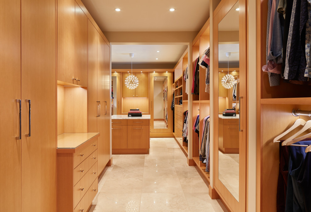Design ideas for a midcentury storage and wardrobe in Seattle.