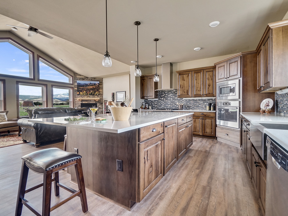 Mountain style kitchen photo in Minneapolis