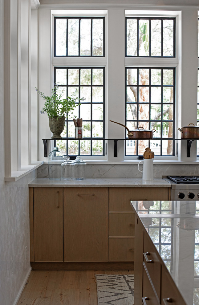 Kitchen - transitional kitchen idea
