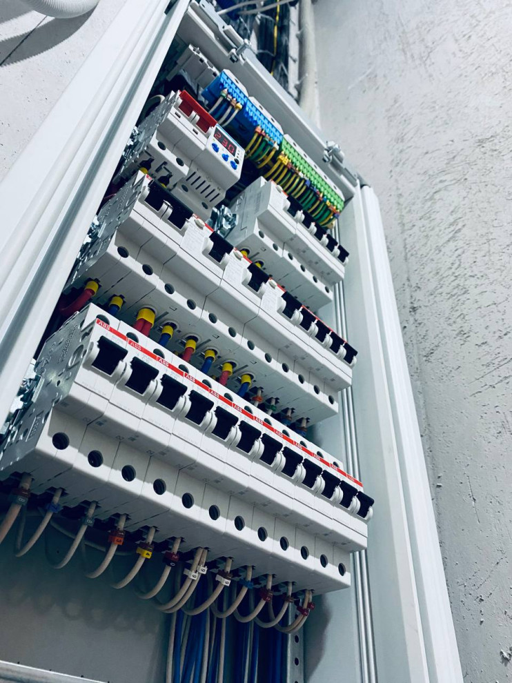 ЖК EVER электромонтаж в квартире студии 30m2