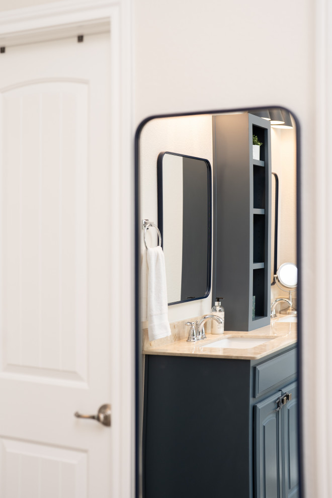 Blue Cypress | Master Bathroom