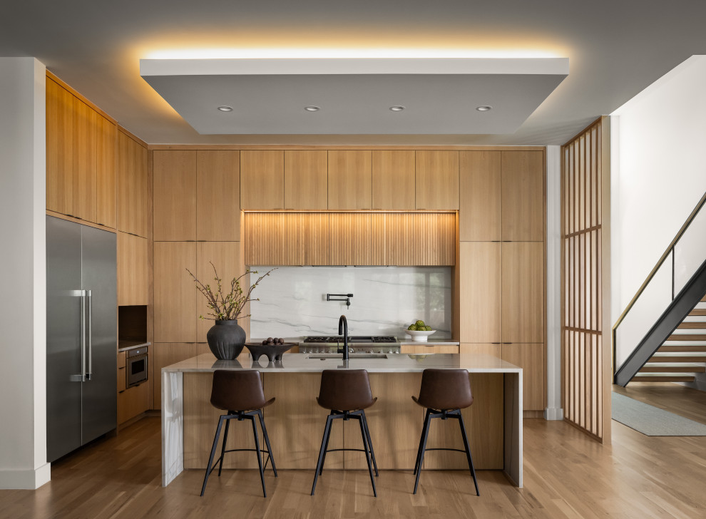 Kitchen - modern kitchen idea in Dallas