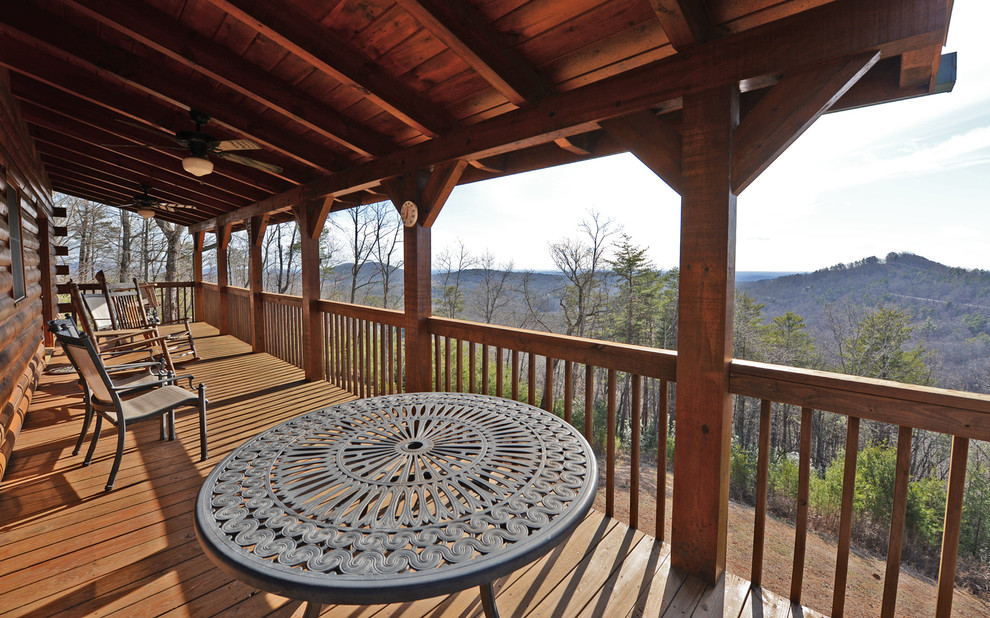 This is an example of a country deck in Atlanta.