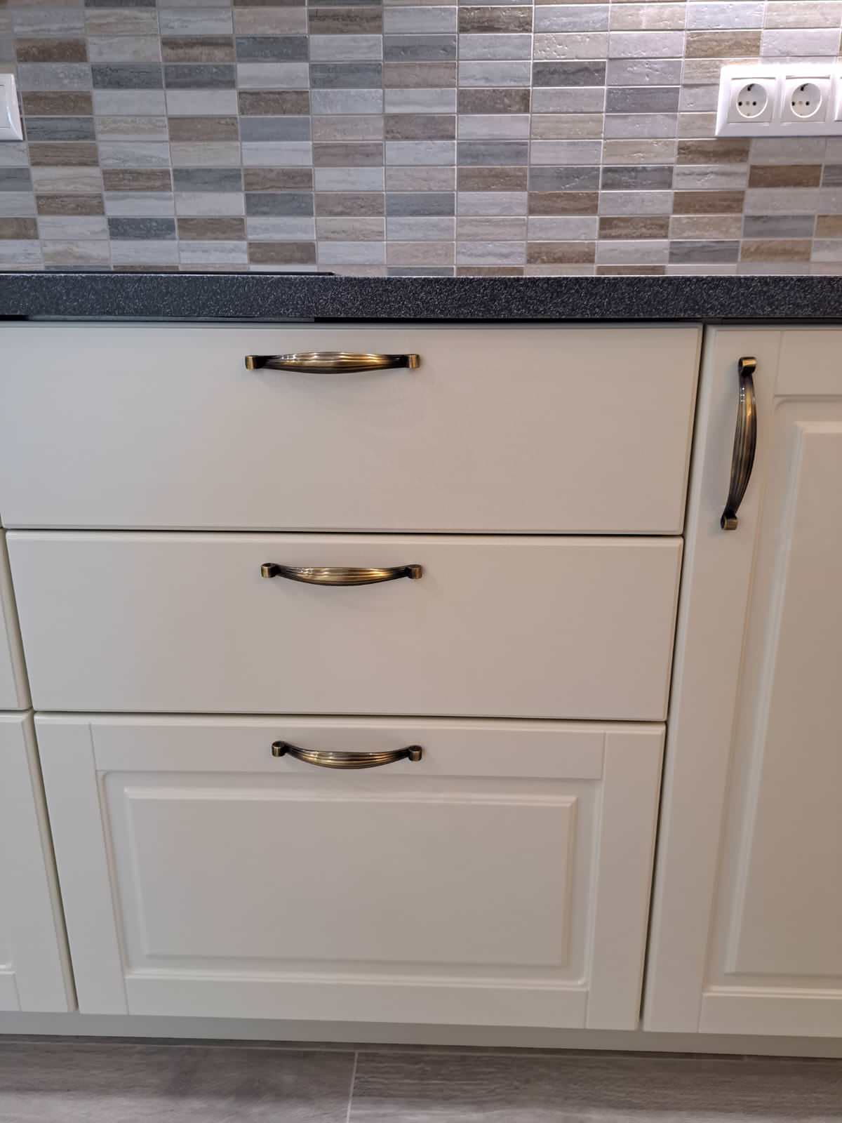 Кухня " МИА" для Неоклассического  стиля