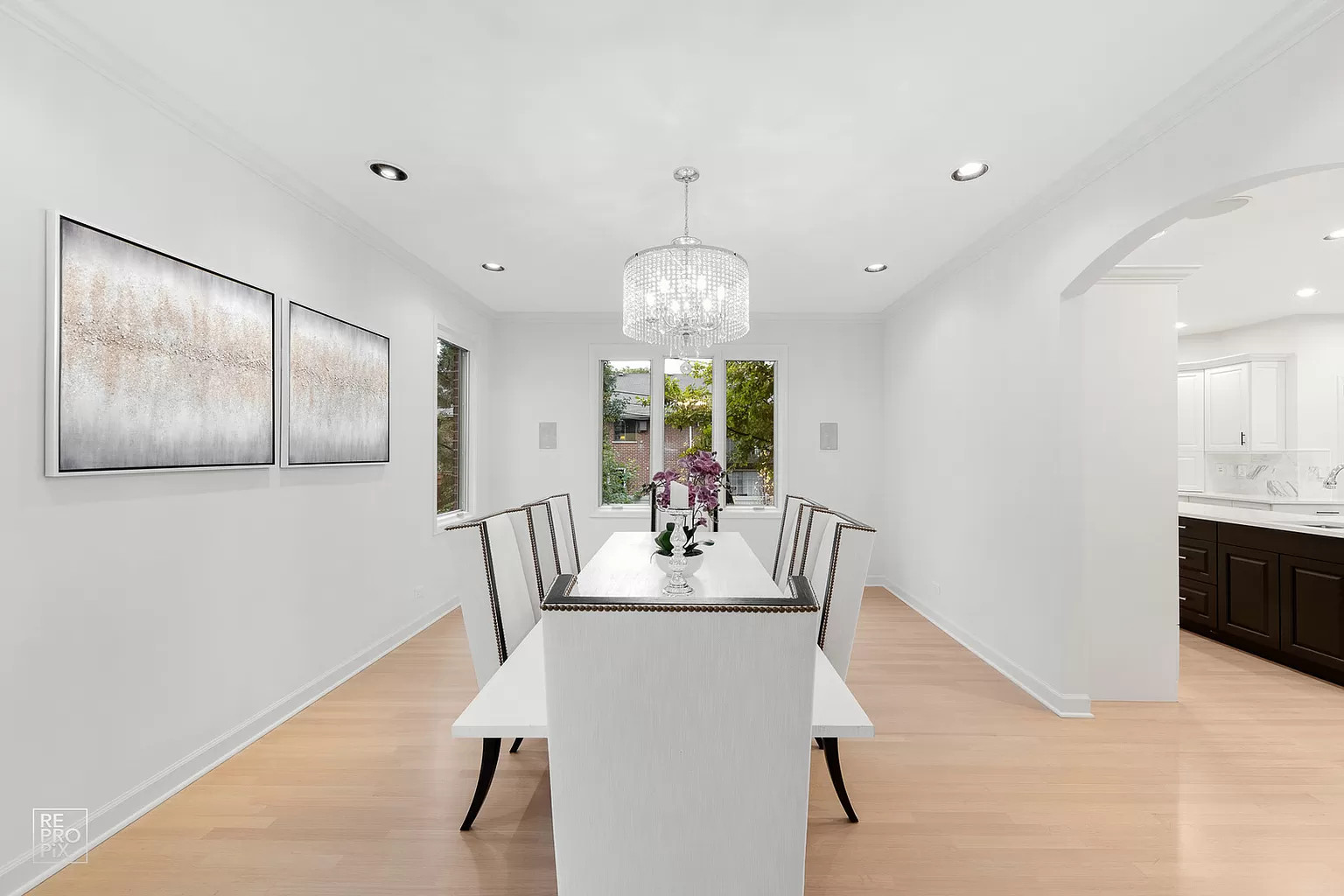 Chestnut Contemporary