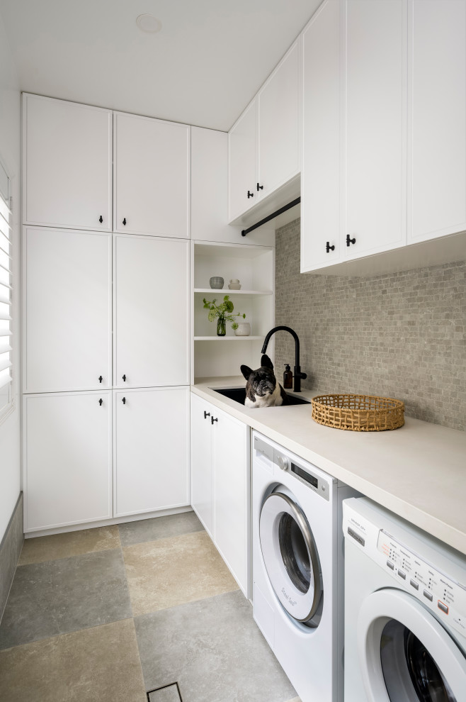 Design ideas for a transitional laundry room in Newcastle - Maitland.