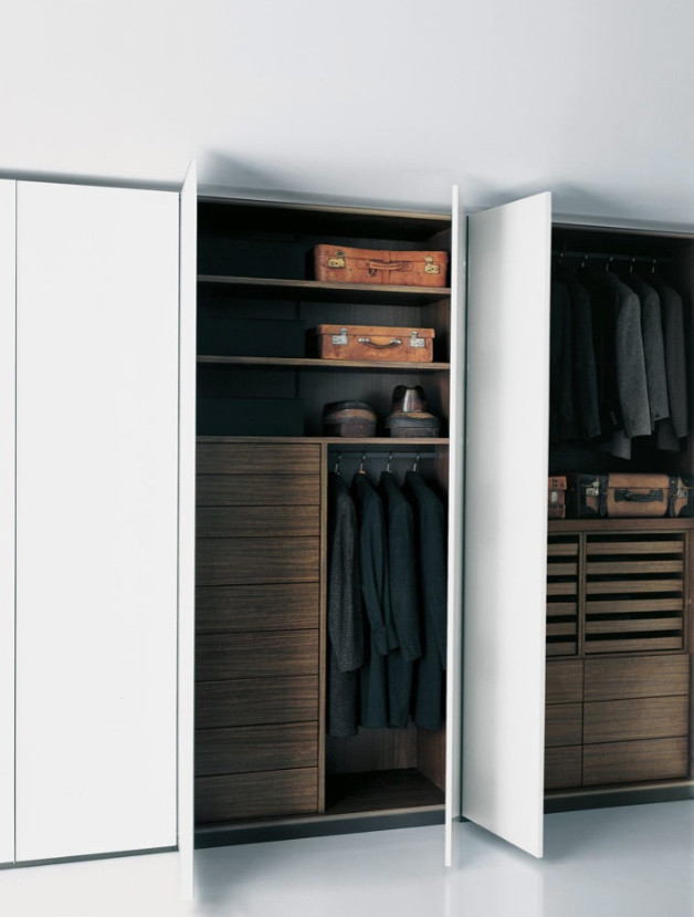 Photo of a modern built-in wardrobe in New York.
