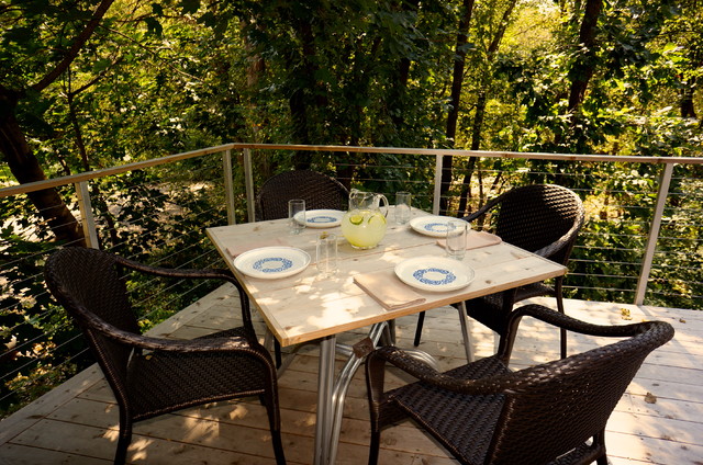 Cedar Deck with cable railing contemporaneo-terraza-y-balcon