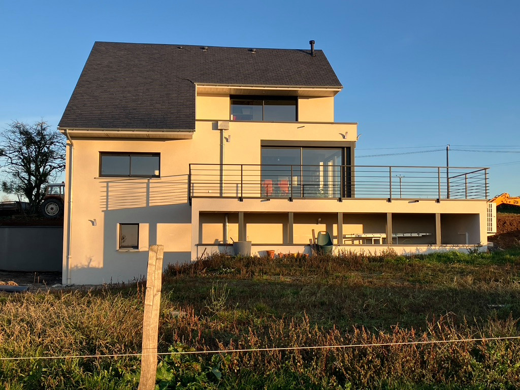 MAISON à CHALVIGNAC (Le Fanc)