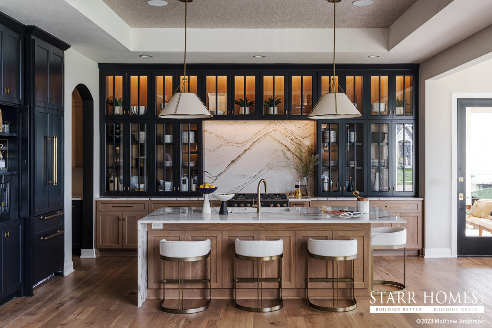 Transitional kitchen photo in Kansas City