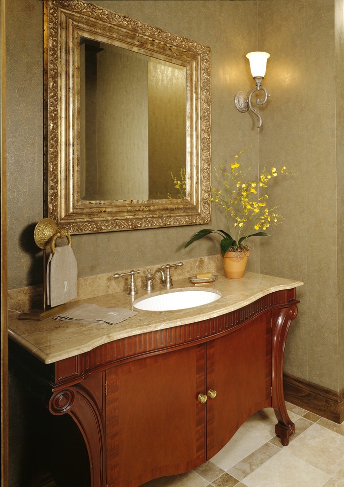 Design ideas for a traditional bathroom in Detroit.