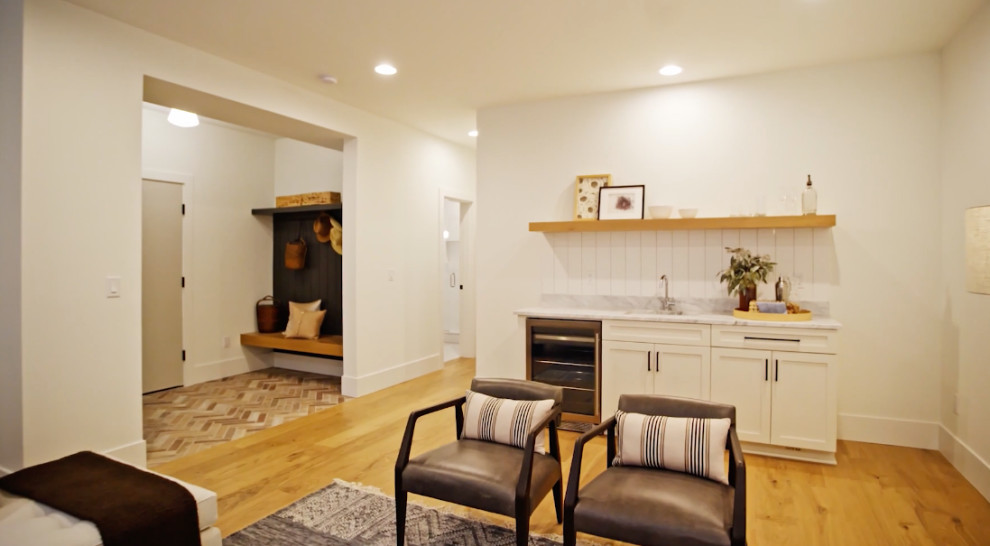 Transitional home design photo in Seattle
