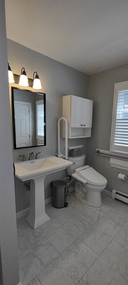 Wheelchair Accessable Sink & Grab Bars