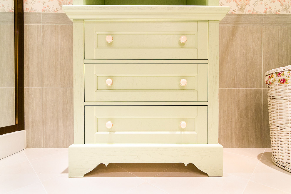 Тумба и пенал в стиле Прованс.