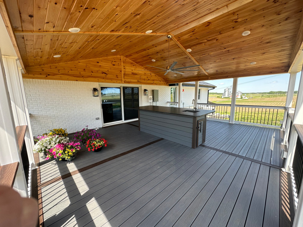 Rear Covered Deck