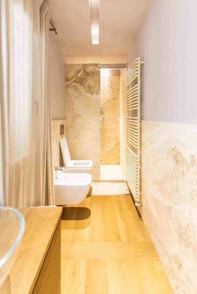 Inspiration for a contemporary bathroom in Florence.