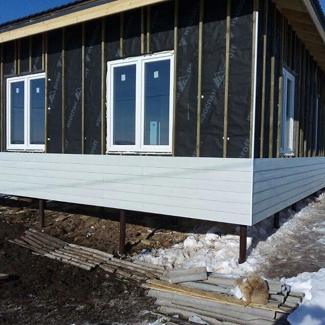 Одноэтажный дом 6х6 м с обшивкой сайдингом