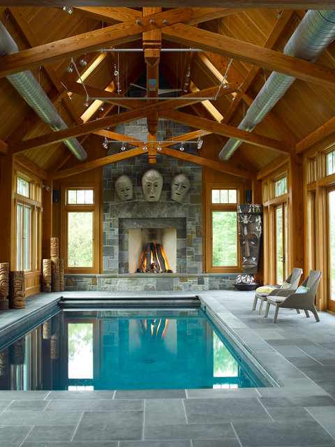 Timber-framed stone Pool House klassisk-pool