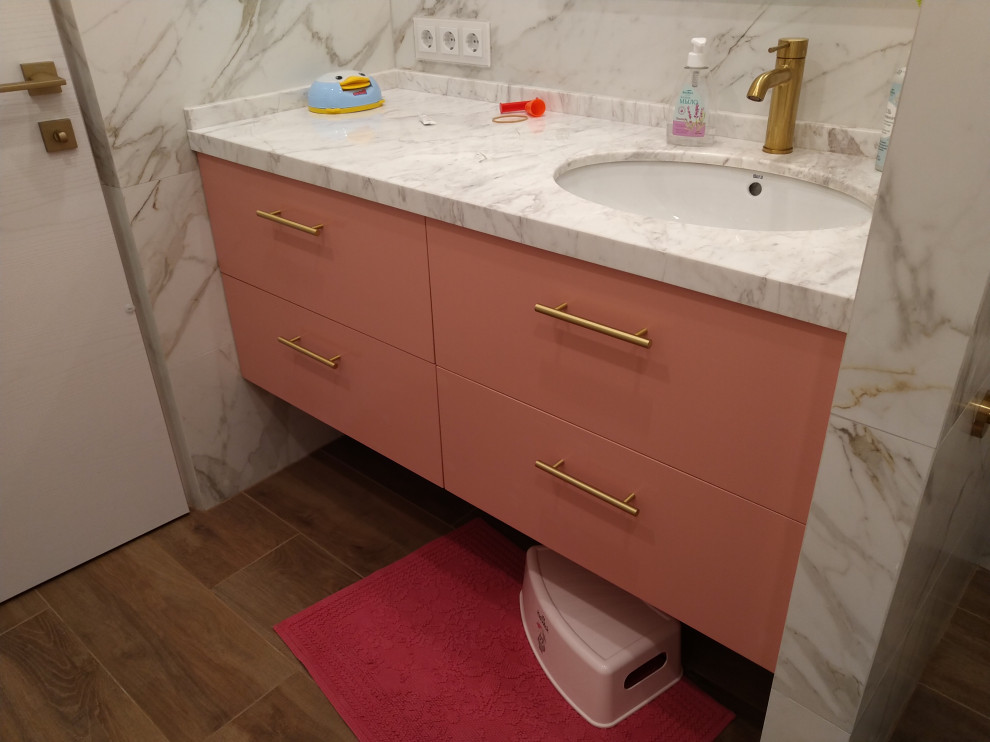 Подстолье с четырьмя ящиками, бук