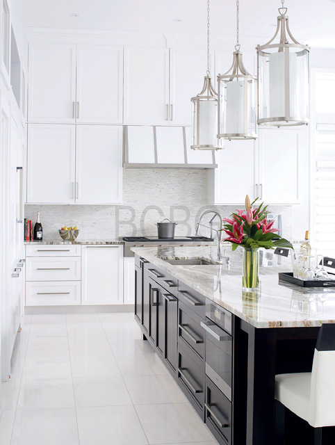 Classic kitchen style contemporaneo-cucina
