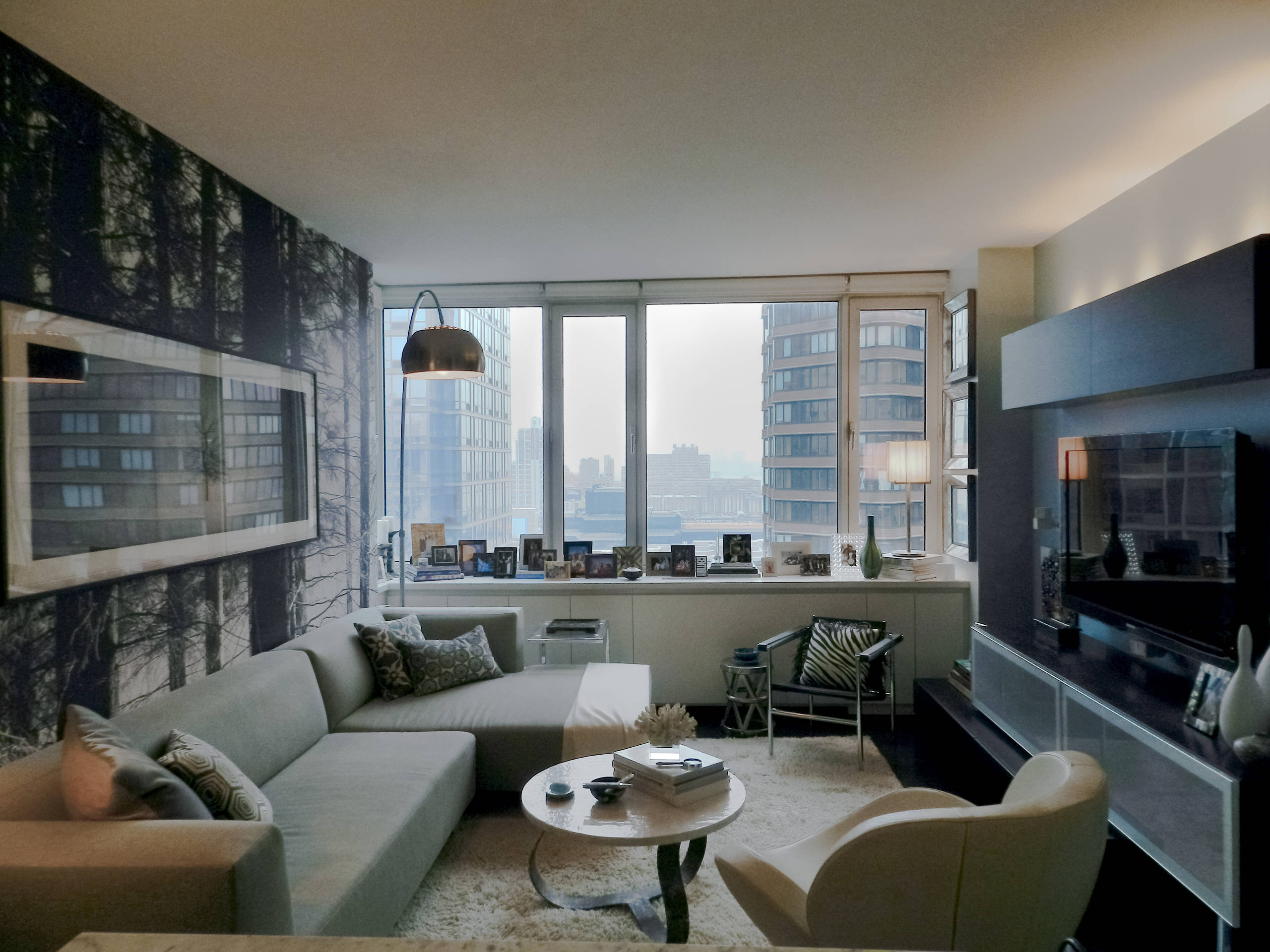 My Houzz: Boutique Hotel Ambience in a Manhattan Bachelor Pad, image size:2560x1920