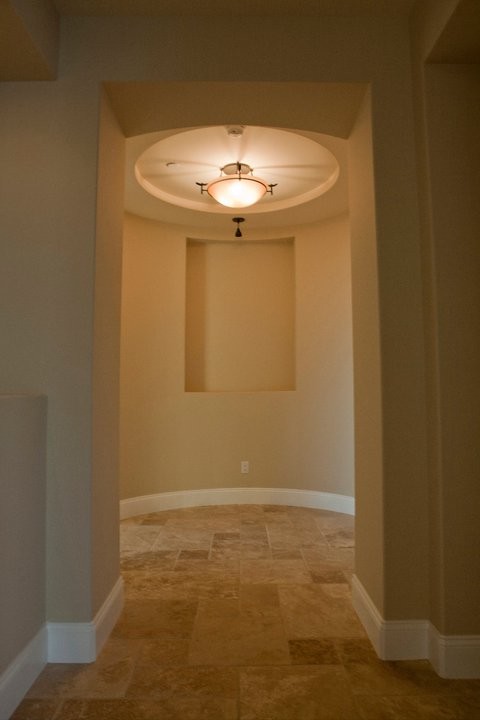 Design ideas for a contemporary hallway in Orange County.