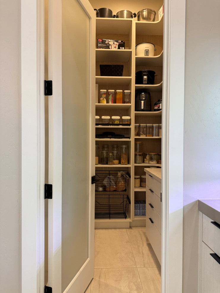 kitchen pantry